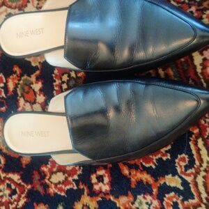 Nine West mules EUC